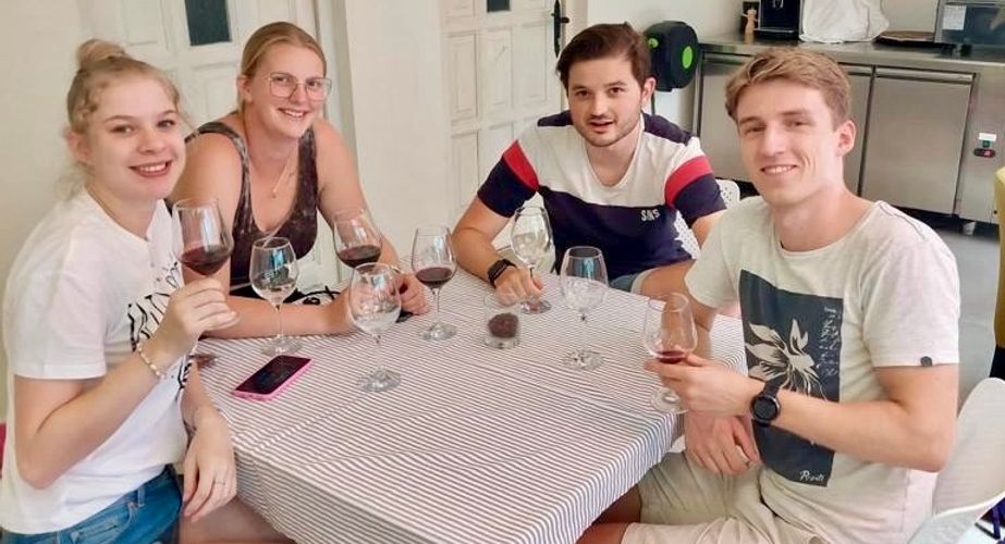 28 38 Wijnproeverij 6